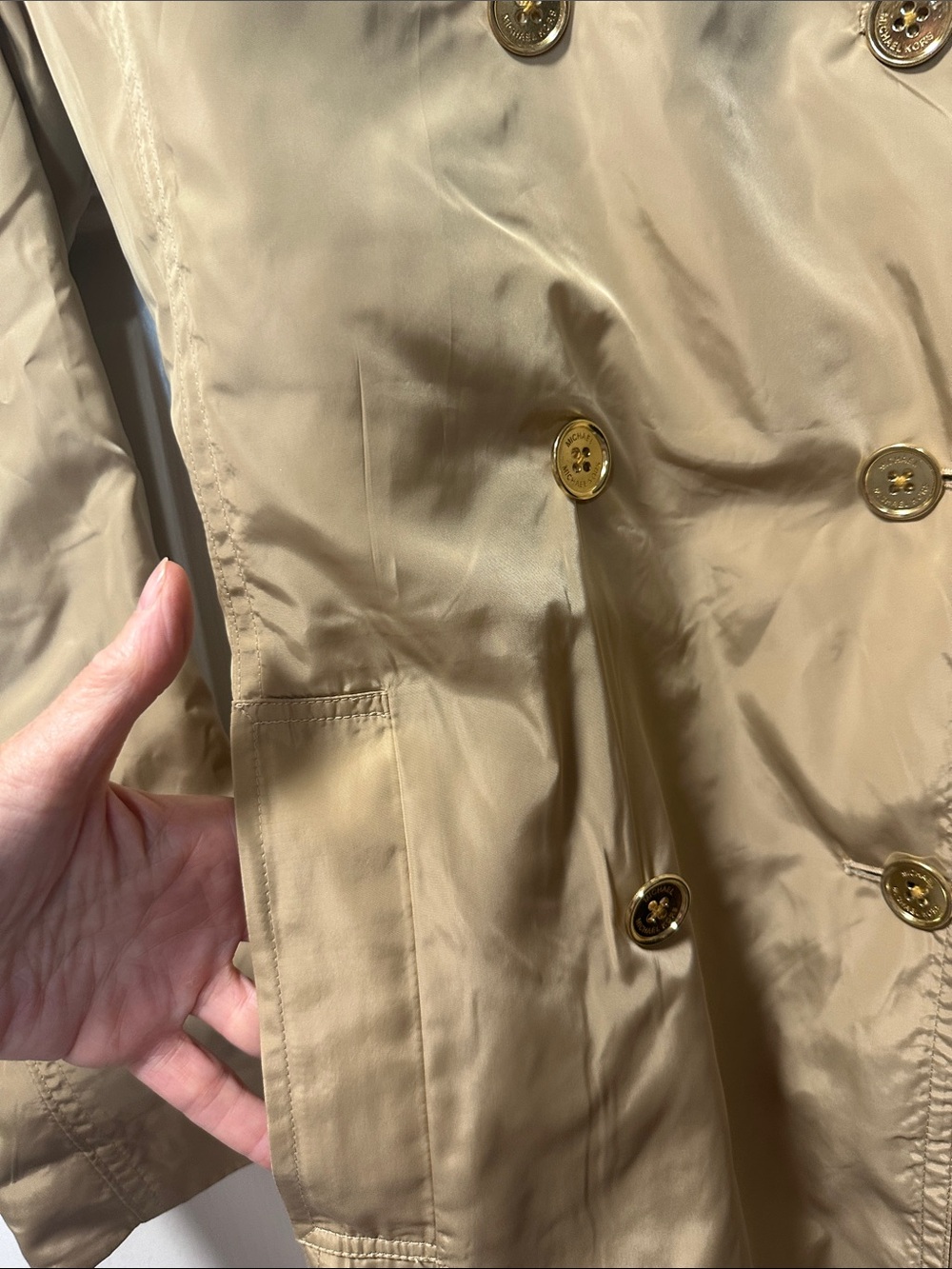 Lightweight Michael Kors Tan Trench Coat with Belt. Fully lined and NWT! - Picture 7 of 9